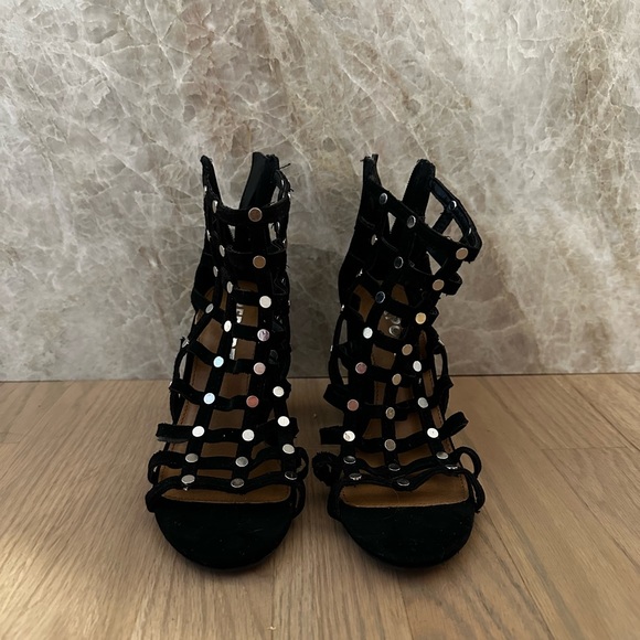 Gladiator/ cage sandals - Picture 2 of 4